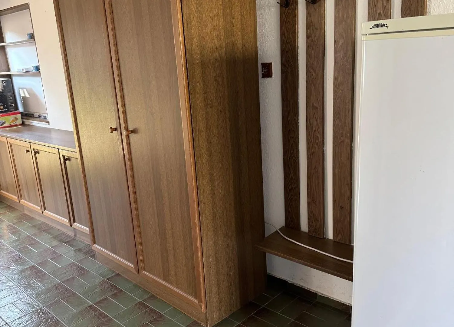 2 Bedrooms, 2 Baths House With A Living Room An Upstairs Reception Rea Vienna Holiday home
